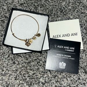 Alex and Ani King’s Crown Bracelet